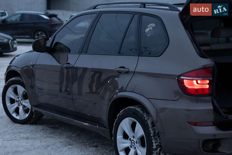 Позашляховик / Кросовер BMW X5 2012 в Києві фото 30 Позашляховик / Кросовер BMW X5 2012 в Києві