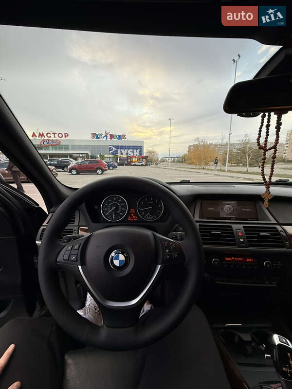 Внедорожник / Кроссовер BMW X5 2008 в Запорожье