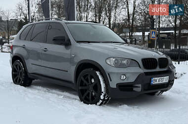 Внедорожник / Кроссовер BMW X5 2010 в Ровно