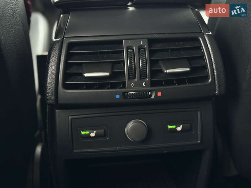 Позашляховик / Кросовер BMW X5 2010 в Рівному