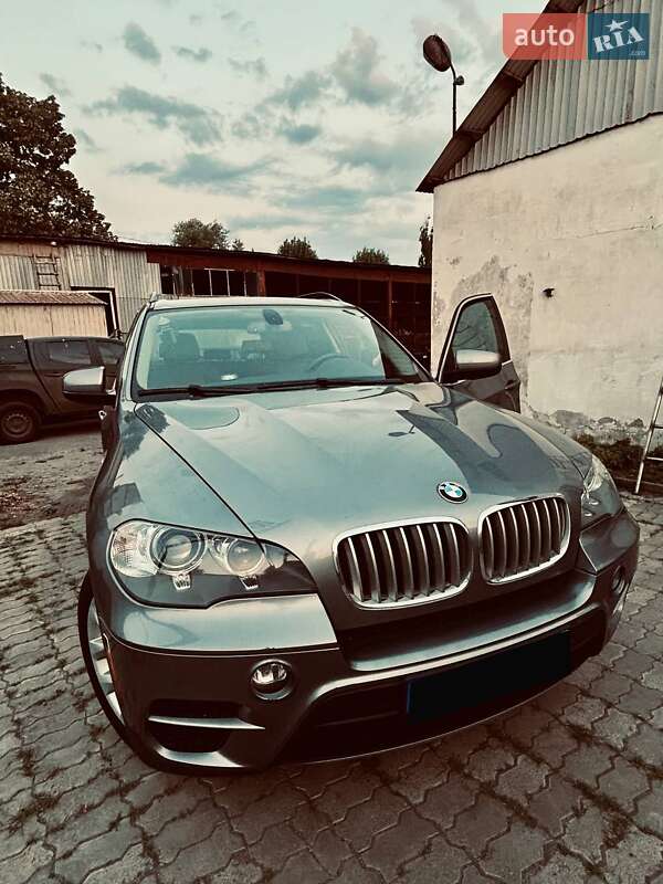Внедорожник / Кроссовер BMW X5 2013 в Николаеве