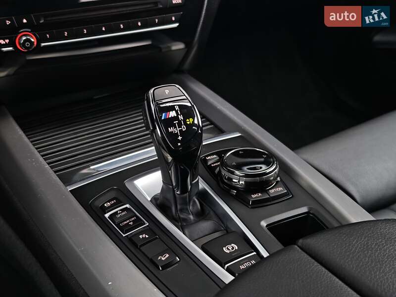 Внедорожник / Кроссовер BMW X5 2016 в Луцке