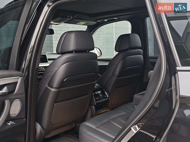 Внедорожник / Кроссовер BMW X5 2016 в Луцке