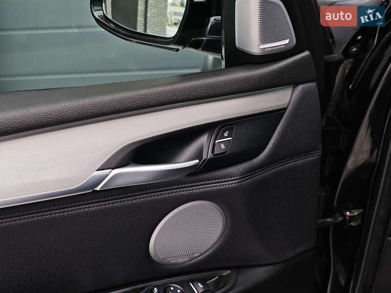 Внедорожник / Кроссовер BMW X5 2016 в Луцке