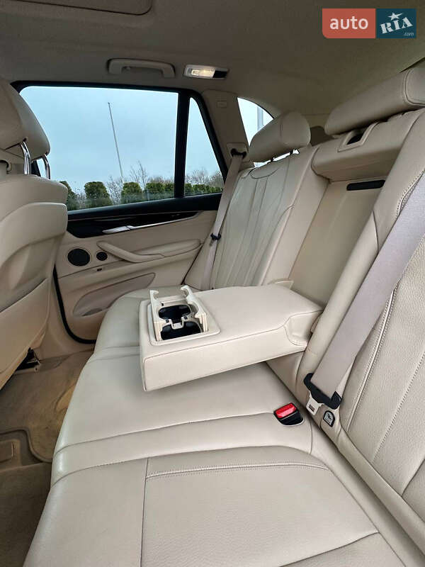 Внедорожник / Кроссовер BMW X5 2015 в Львове