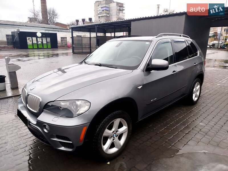Внедорожник / Кроссовер BMW X5 2010 в Запорожье