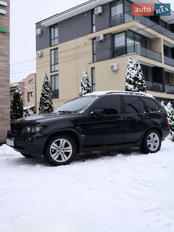 Внедорожник / Кроссовер BMW X5 2004 в Ужгороде