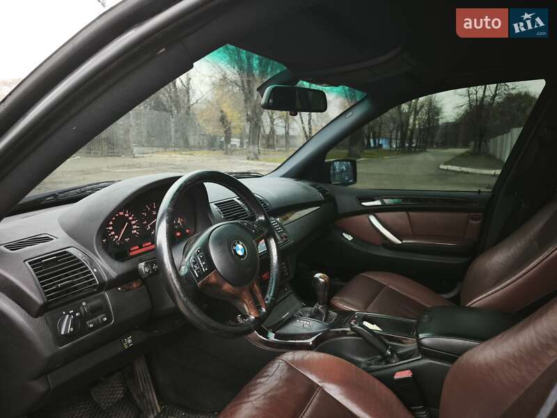 Внедорожник / Кроссовер BMW X5 2000 в Днепре