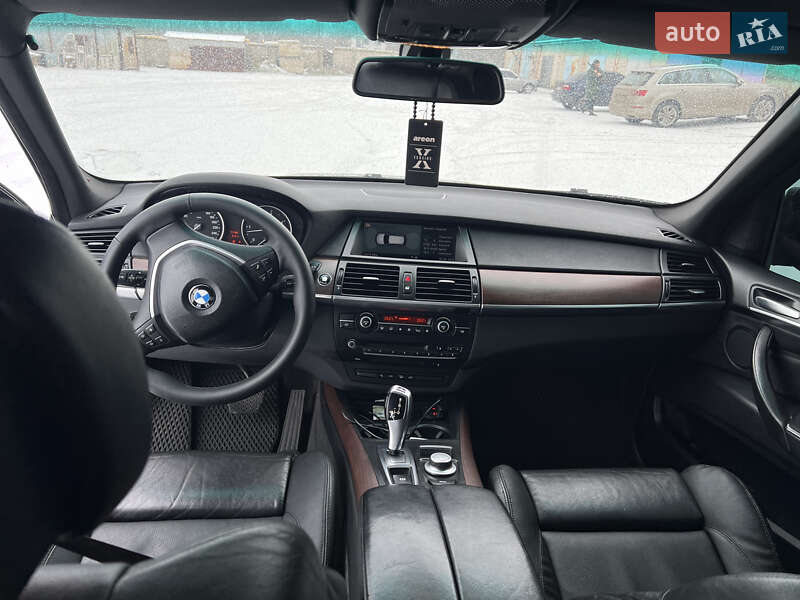 Внедорожник / Кроссовер BMW X5 2008 в Одессе