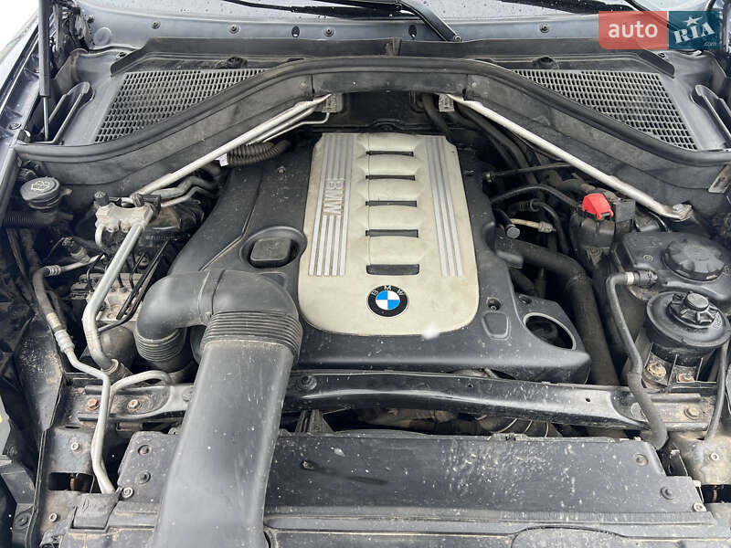 Внедорожник / Кроссовер BMW X5 2008 в Одессе