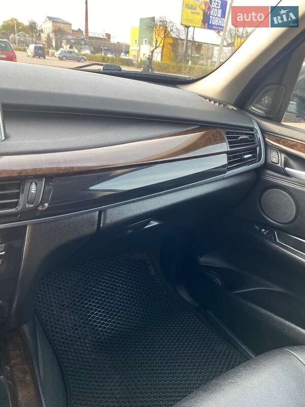 Внедорожник / Кроссовер BMW X5 2015 в Житомире