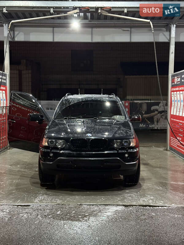Внедорожник / Кроссовер BMW X5 2002 в Киеве
