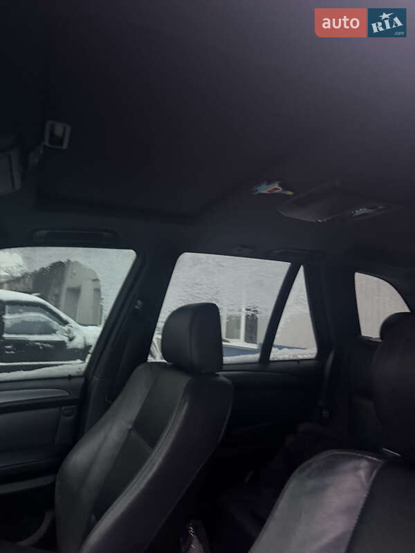 Внедорожник / Кроссовер BMW X5 2002 в Киеве