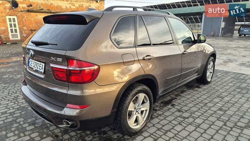 Внедорожник / Кроссовер BMW X5 2012 в Черновцах