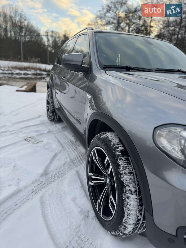 Внедорожник / Кроссовер BMW X5 2009 в Черновцах