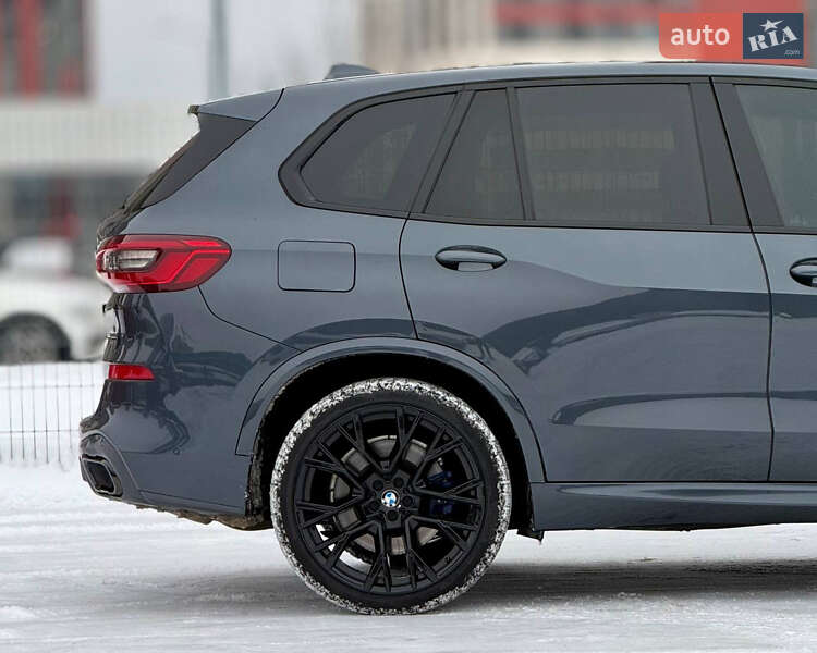 Внедорожник / Кроссовер BMW X5 2019 в Киеве