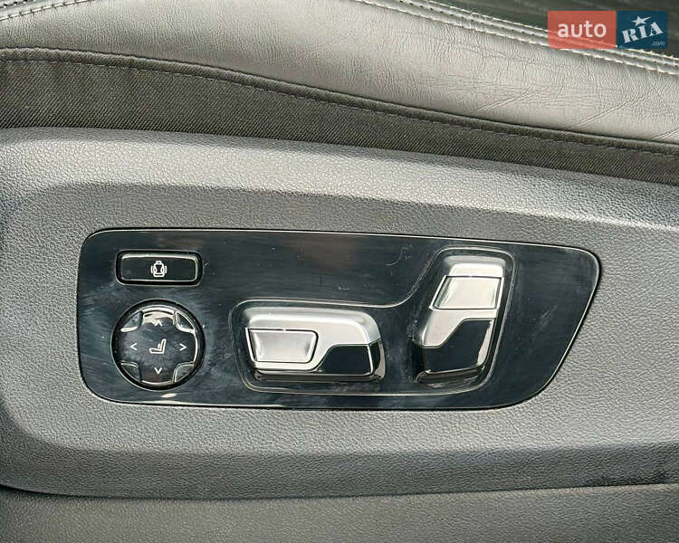 Внедорожник / Кроссовер BMW X5 2019 в Киеве