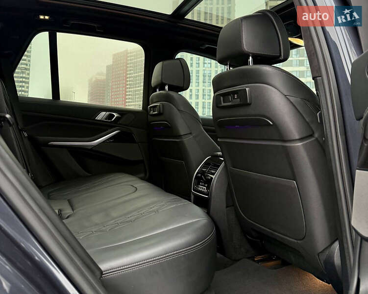 Внедорожник / Кроссовер BMW X5 2019 в Киеве