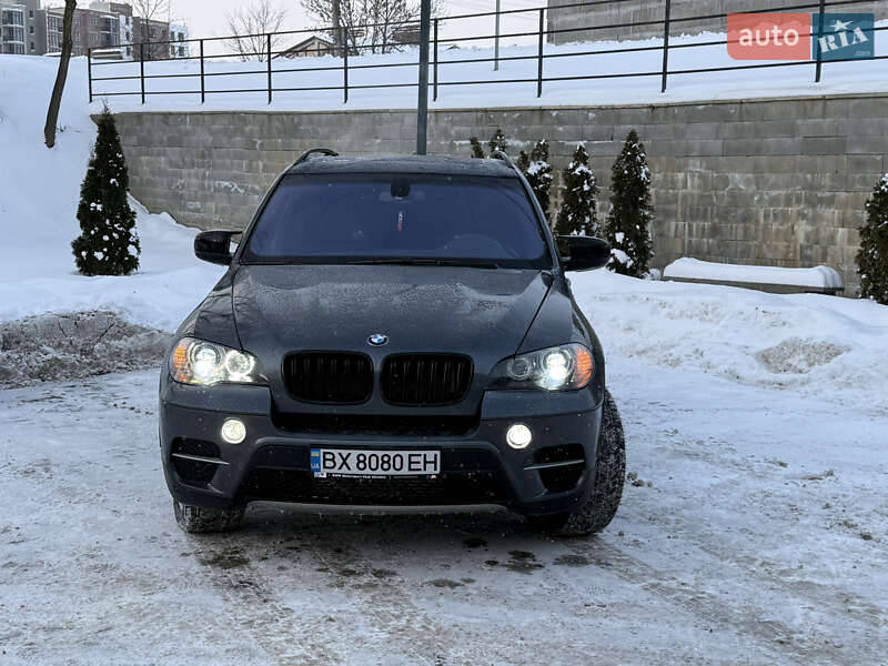 Внедорожник / Кроссовер BMW X5 2010 в Хмельницком