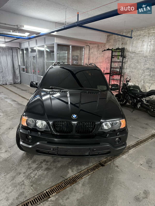 Внедорожник / Кроссовер BMW X5 2002 в Киеве