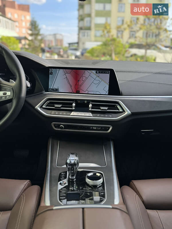 Внедорожник / Кроссовер BMW X5 2022 в Киеве