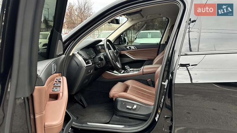 Внедорожник / Кроссовер BMW X5 2020 в Киеве