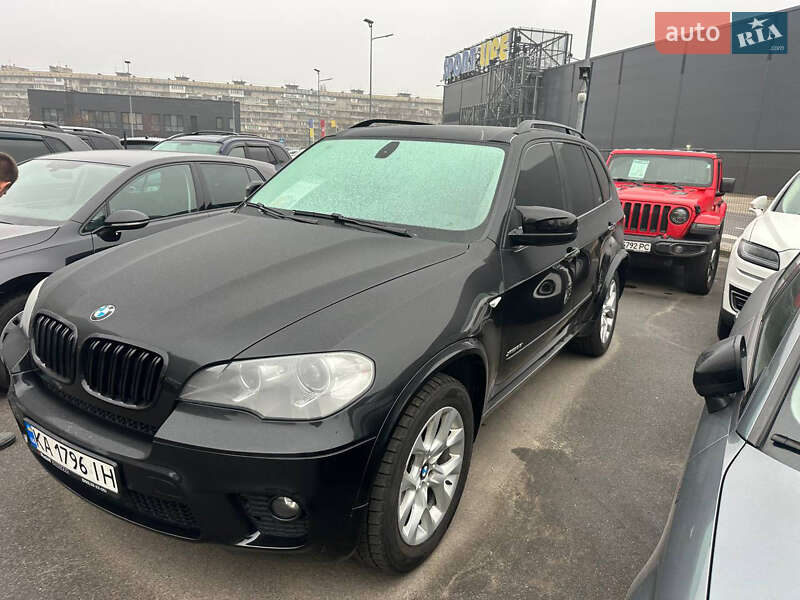 Внедорожник / Кроссовер BMW X5 2012 в Киеве