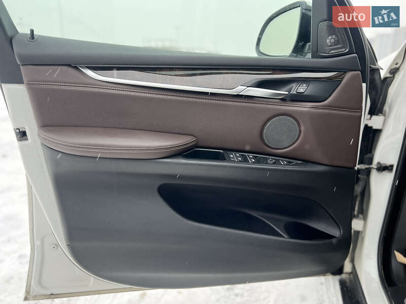 Внедорожник / Кроссовер BMW X5 2014 в Киеве