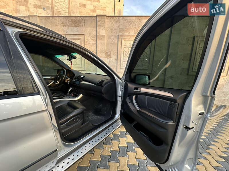 Внедорожник / Кроссовер BMW X5 2003 в Одессе