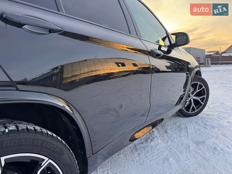 Внедорожник / Кроссовер BMW X5 2014 в Ровно