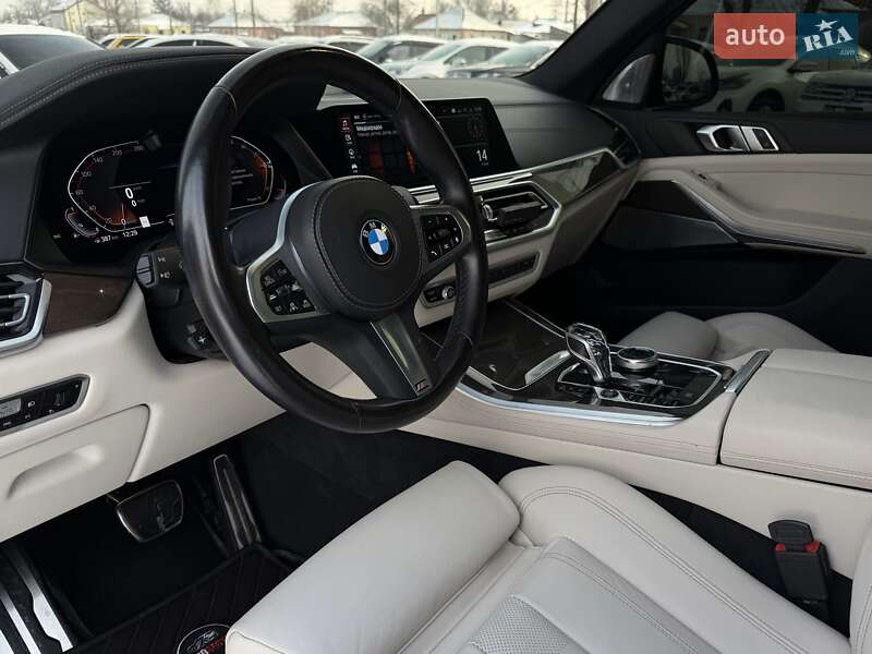 Внедорожник / Кроссовер BMW X5 2022 в Харькове