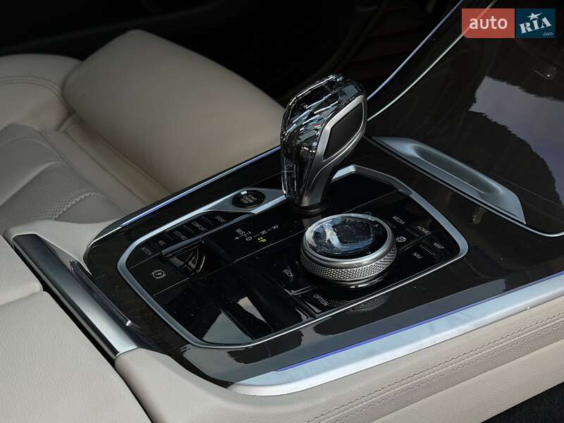 Внедорожник / Кроссовер BMW X5 2022 в Харькове