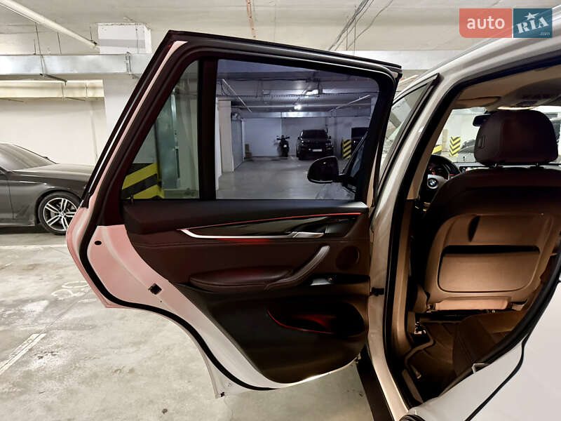 Внедорожник / Кроссовер BMW X5 2015 в Днепре