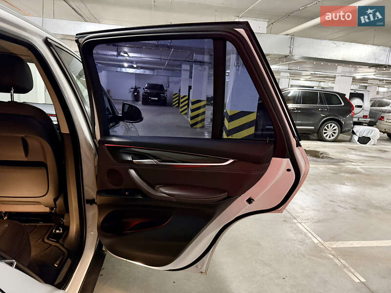 Внедорожник / Кроссовер BMW X5 2015 в Днепре