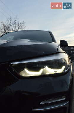 Внедорожник / Кроссовер BMW X5 2019 в Одессе