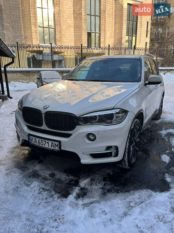 Внедорожник / Кроссовер BMW X5 2017 в Киеве