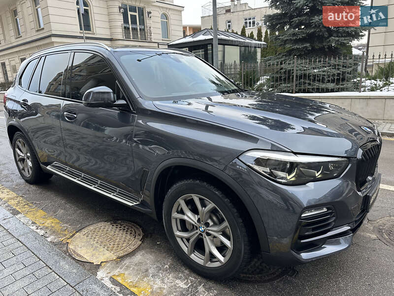 Внедорожник / Кроссовер BMW X5 2018 в Киеве