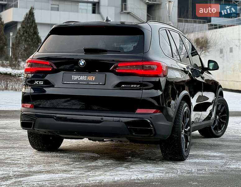 Внедорожник / Кроссовер BMW X5 2022 в Киеве