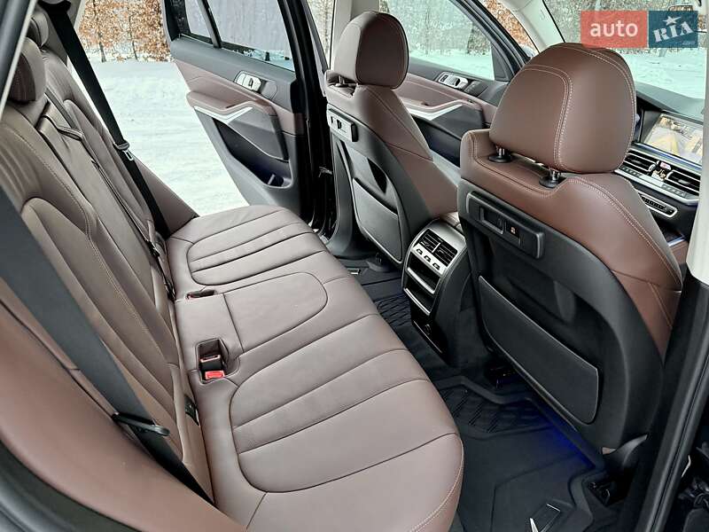 Внедорожник / Кроссовер BMW X5 2022 в Киеве