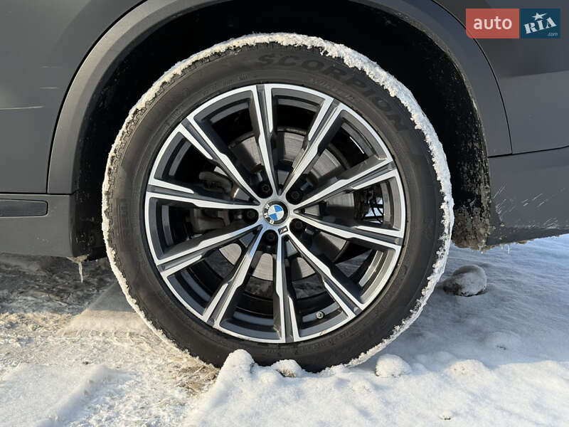 Внедорожник / Кроссовер BMW X5 2019 в Киеве
