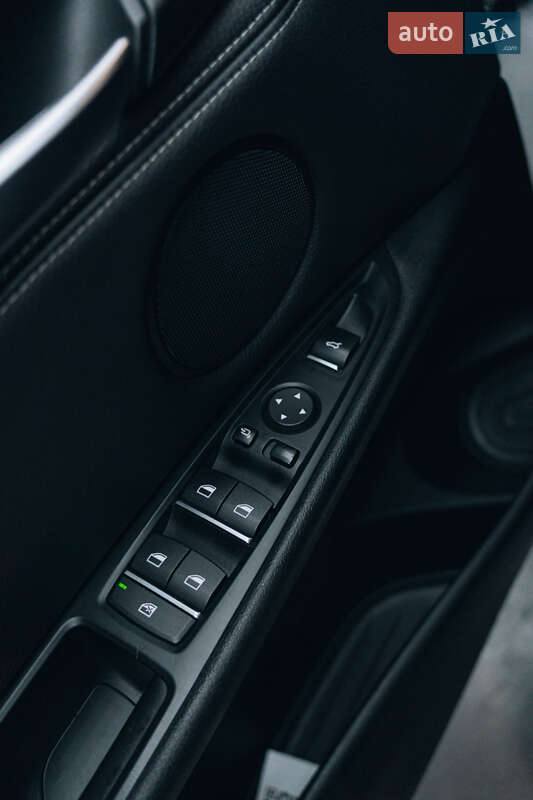 Позашляховик / Кросовер BMW X5 2017 в Києві фото 15 Позашляховик / Кросовер BMW X5 2017 в Києві