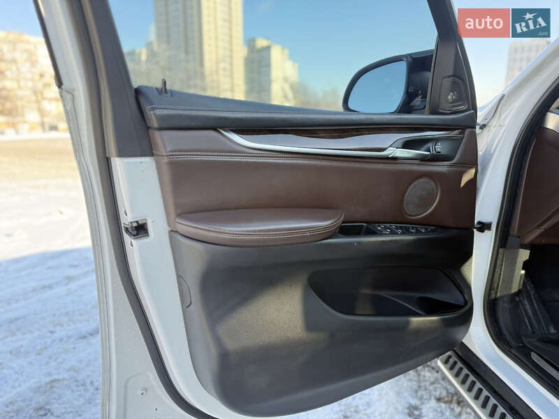 Внедорожник / Кроссовер BMW X5 2014 в Киеве