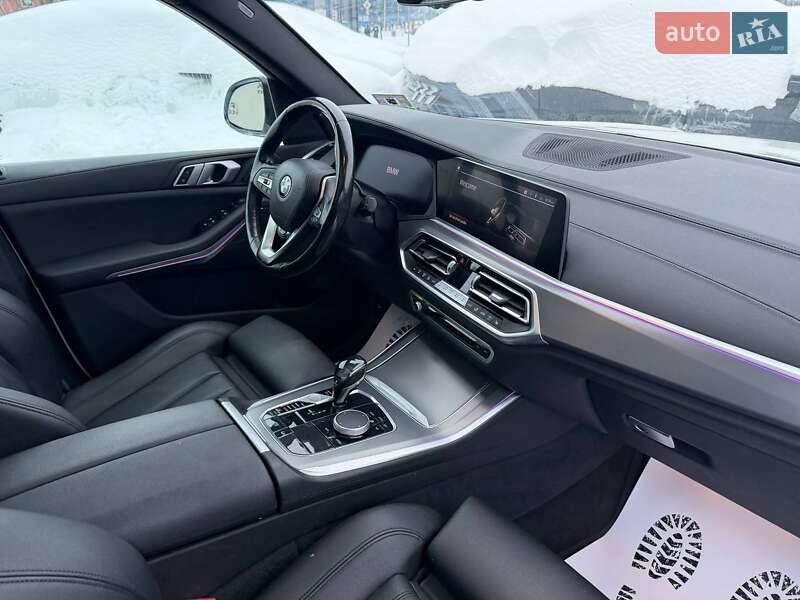 Внедорожник / Кроссовер BMW X5 2018 в Луцке