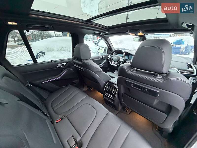 Внедорожник / Кроссовер BMW X5 2018 в Луцке