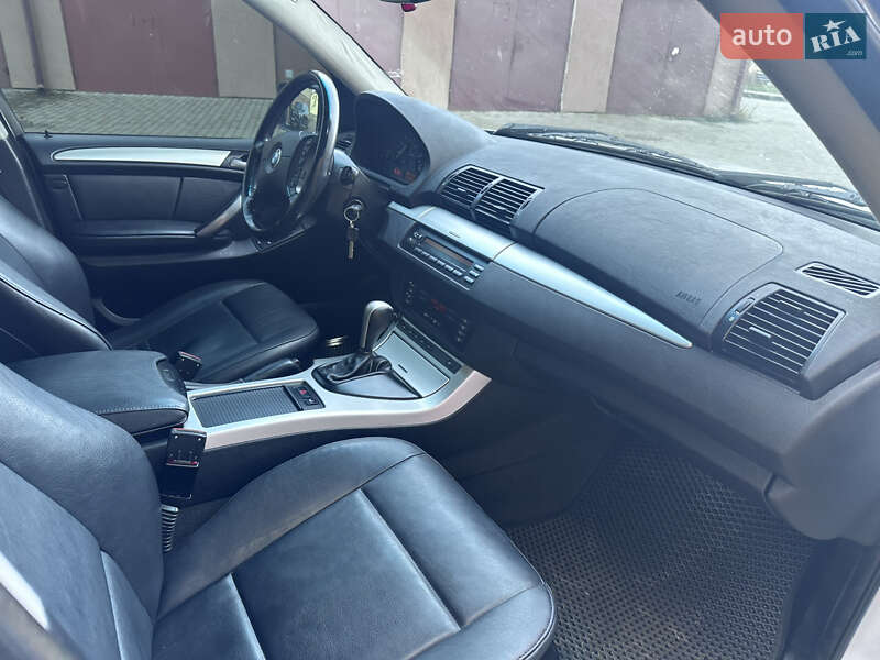 Внедорожник / Кроссовер BMW X5 2005 в Ивано-Франковске