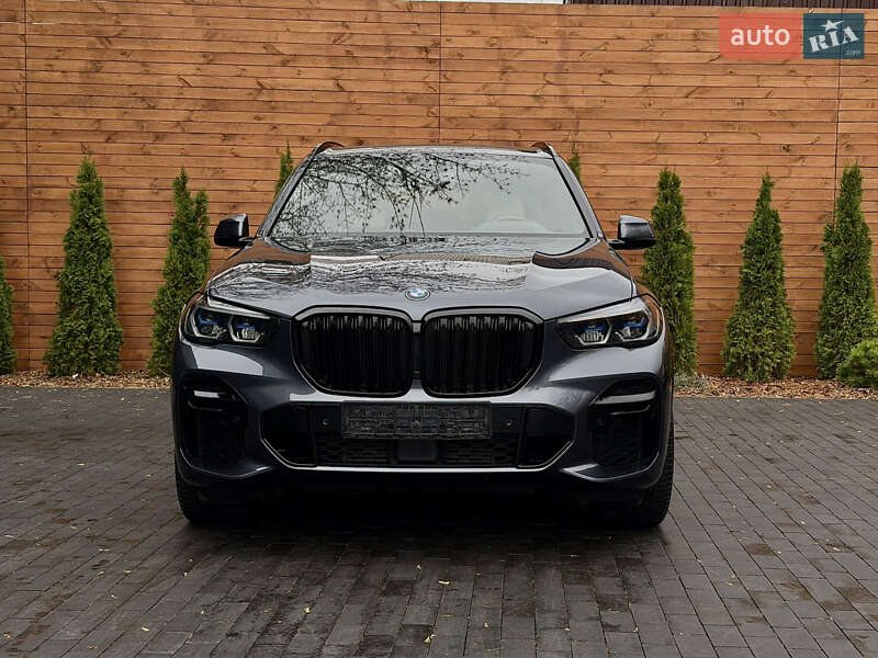 Внедорожник / Кроссовер BMW X5 2022 в Киеве