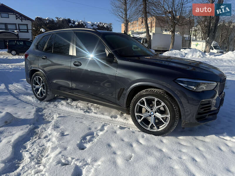 Внедорожник / Кроссовер BMW X5 2022 в Львове