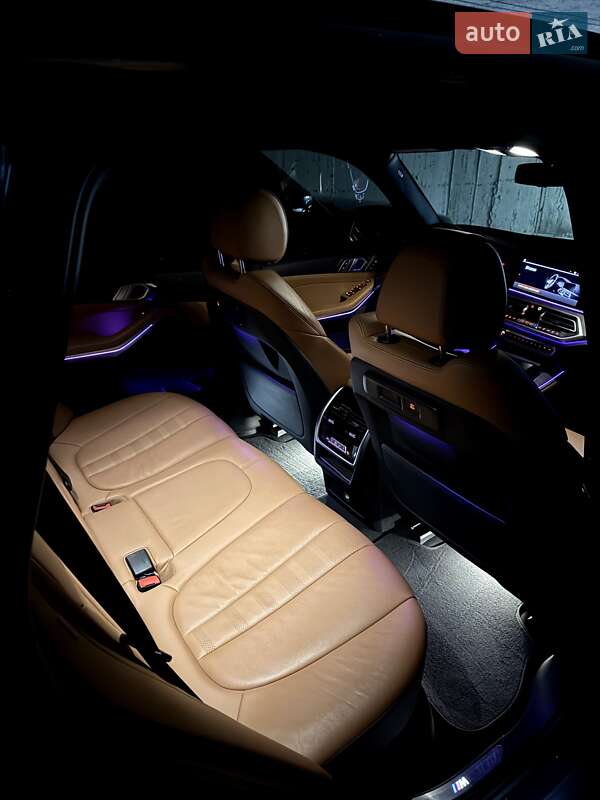 Внедорожник / Кроссовер BMW X5 2019 в Черновцах