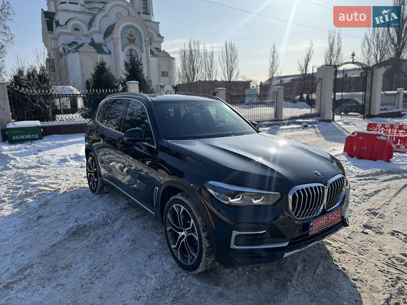 Внедорожник / Кроссовер BMW X5 2023 в Запорожье
