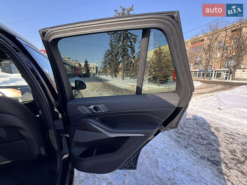Внедорожник / Кроссовер BMW X5 2023 в Запорожье